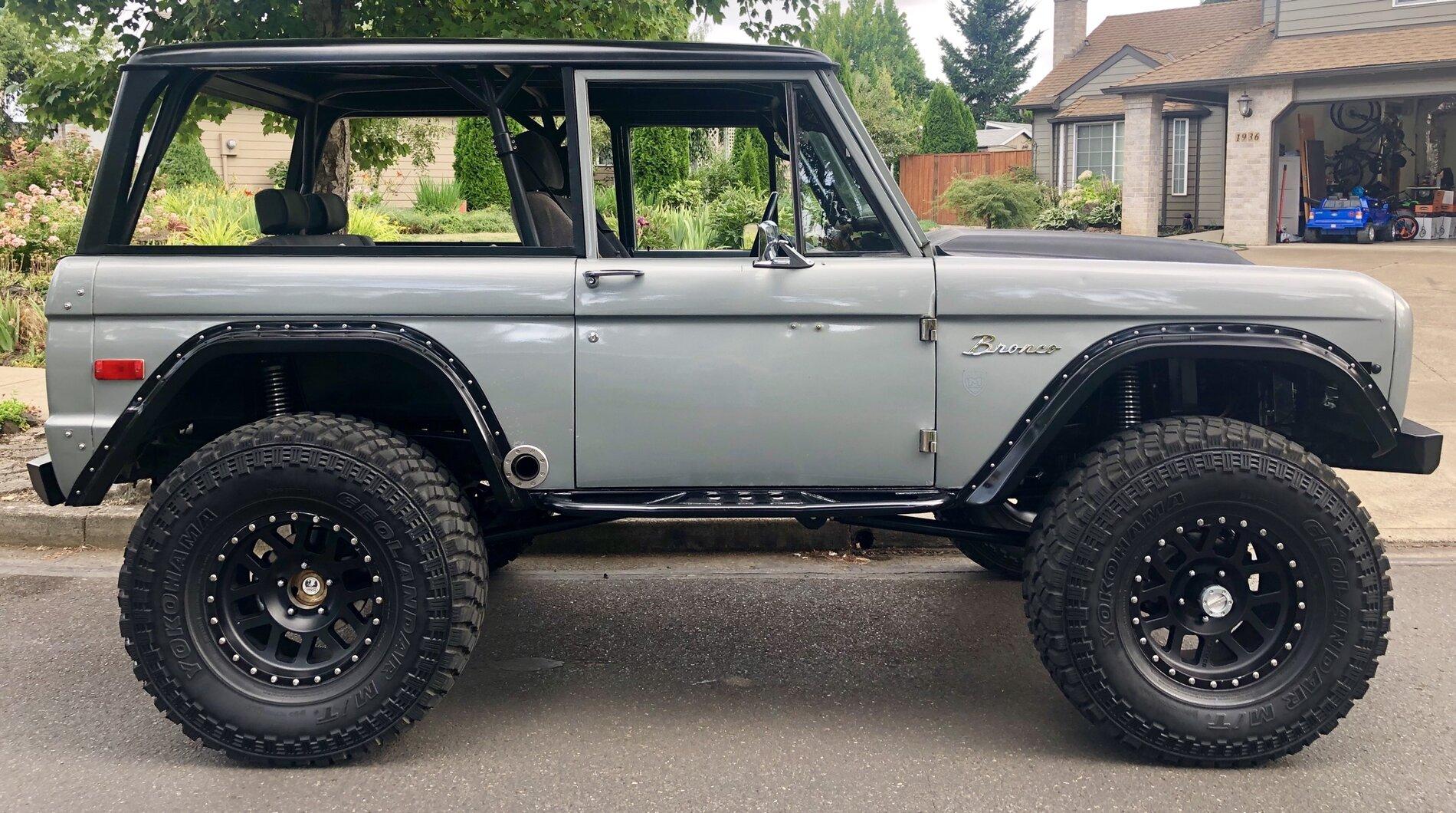 Ford Bronco Solid roof? 78CB5091-8501-41D8-8975-9A1FE675E040