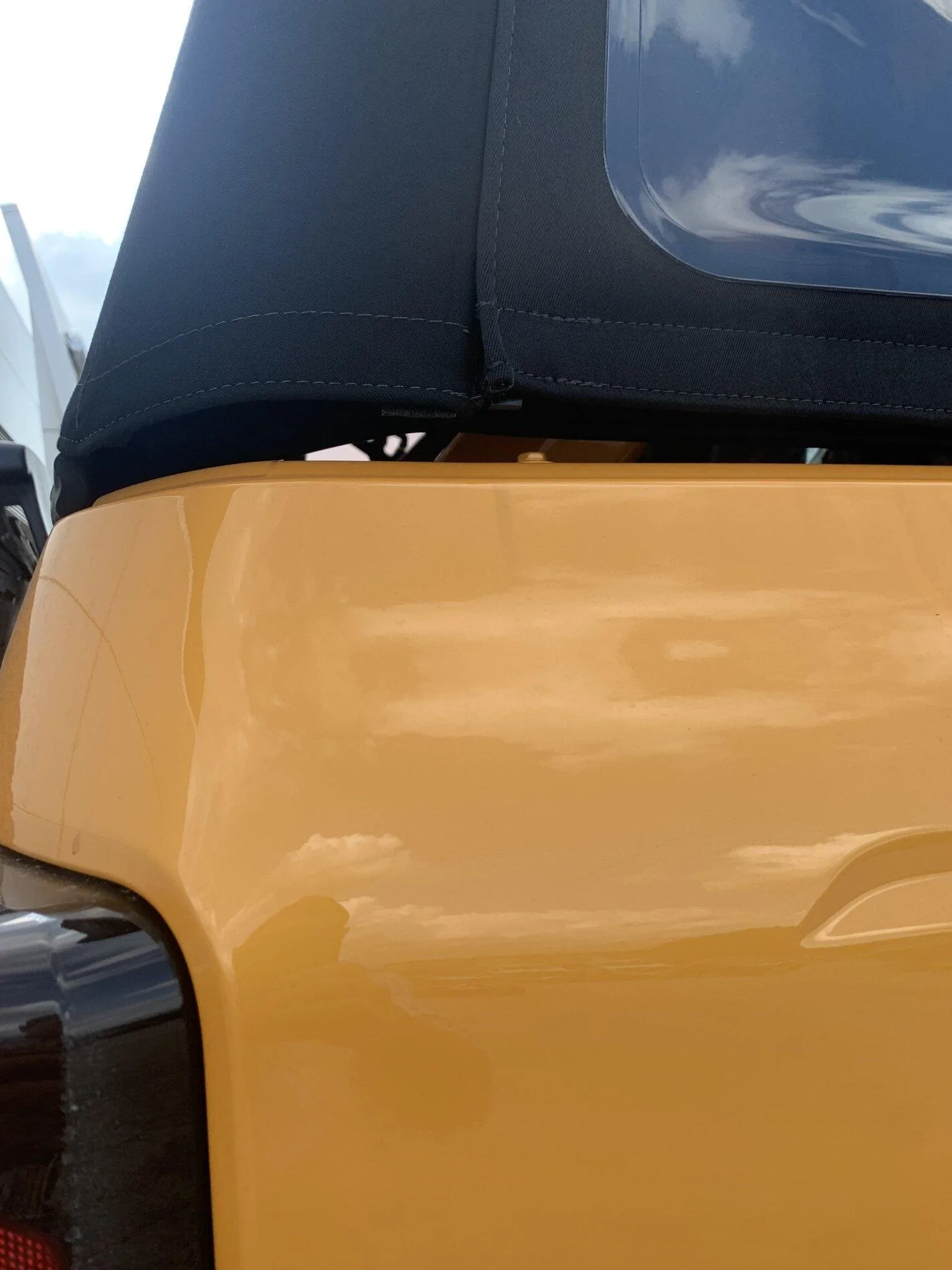 Ford Bronco Soft top rear right misalignment 8BF51AF9-FFBA-4B2E-8319-00AE25EBEE95