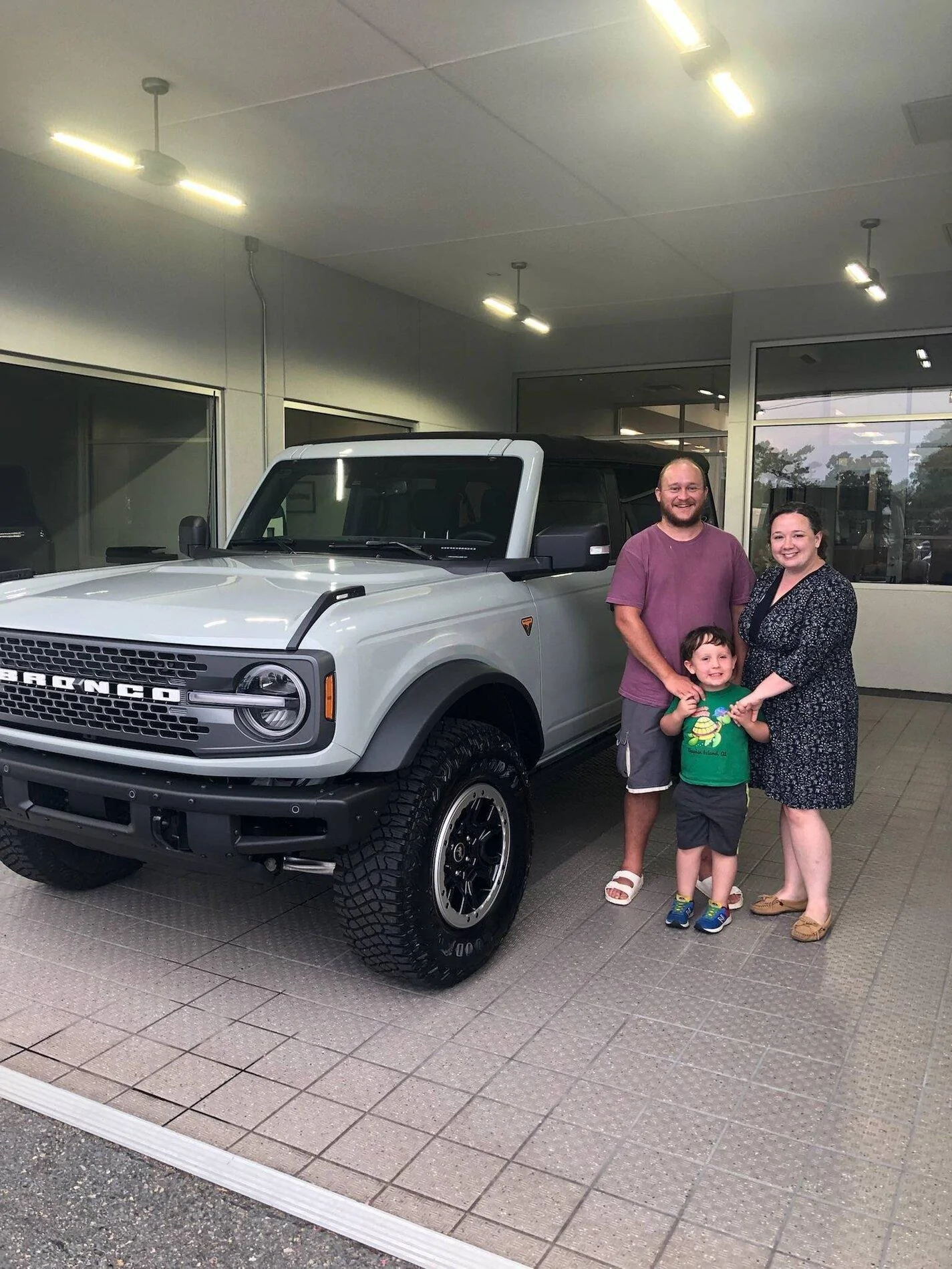 Ford Bronco CACTUS GRAY Bronco Club bronco-fam