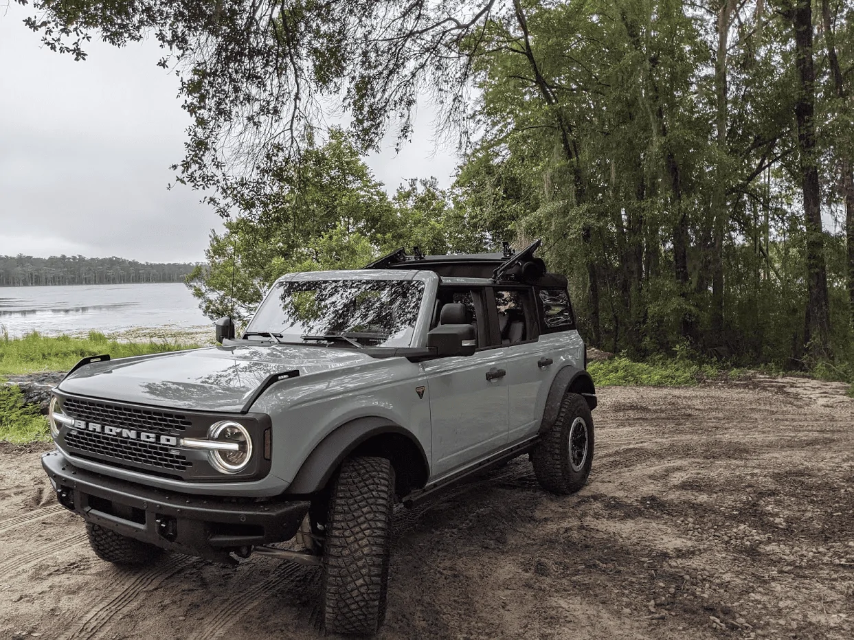 Ford Bronco CACTUS GRAY Bronco Club 1628100611334