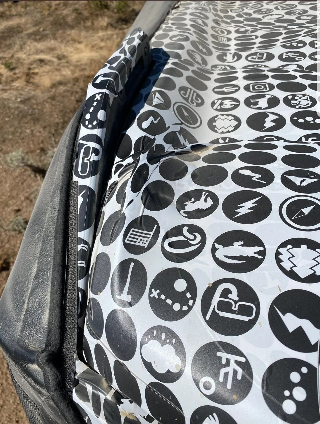 Ford Bronco Levine posts Manual Sasquatch image and close-up of Warthog/Raptor Bronco camouflage screenshot_20210804-173635_chrome-jpg