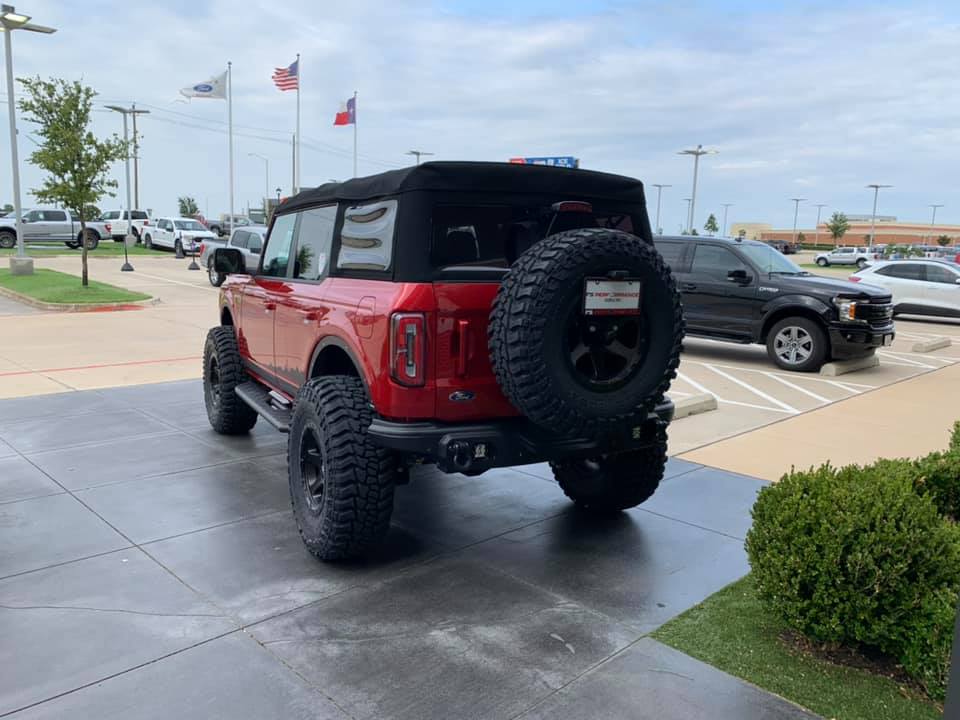 Ford Bronco RAPID RED Bronco Club 230908297_10223961813826042_3686742886952048203_n