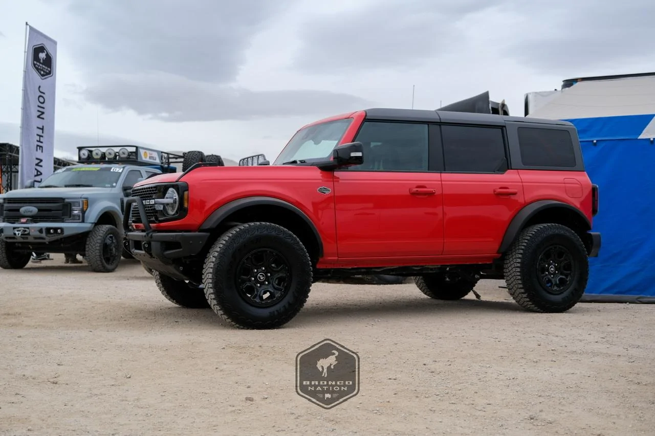 Ford Bronco PHOTOSHOP REQUEST 6109579A-1772-4812-A4CD-C921B8BFC67A