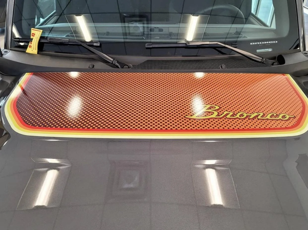 Ford Bronco Retro Stripes on Carbonized Gray Big Bend 4 Door. 🔥 6FF1C77D-1481-4D3D-B1FE-73D5B3716A30