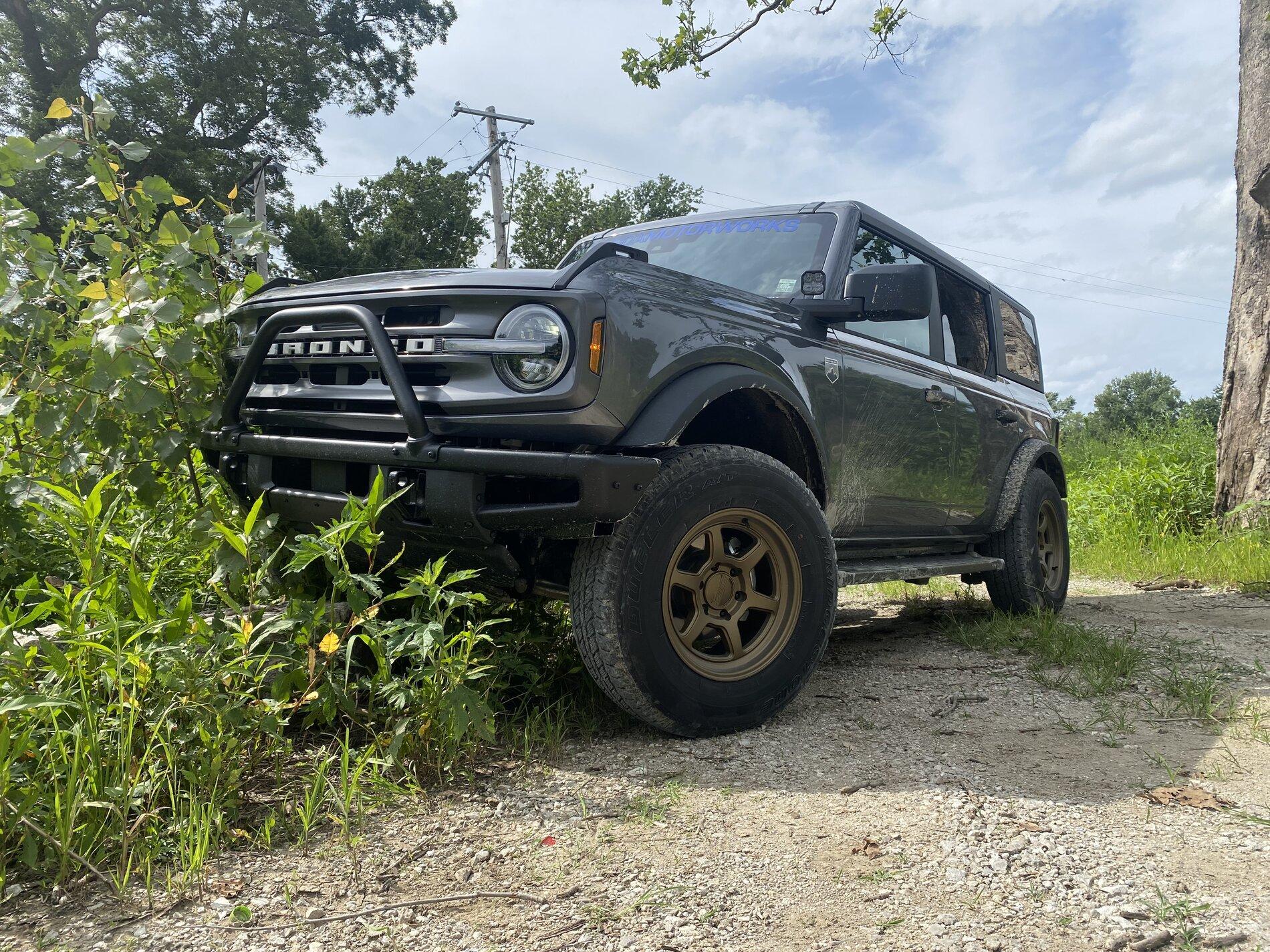 Ford Bronco Kansei Off Road Wheels Mounted on Bronco img_9070-