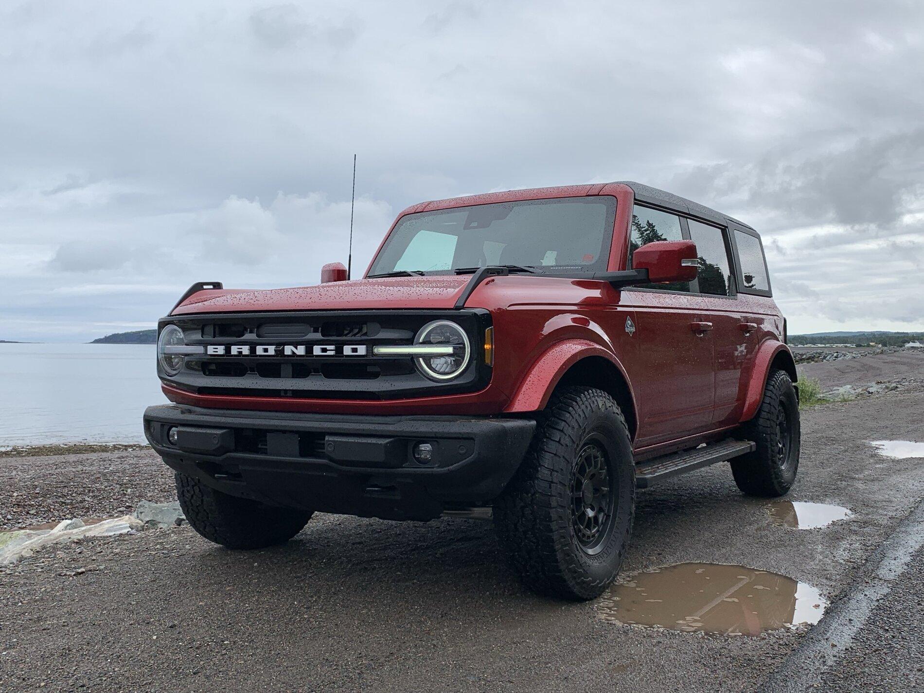 Ford Bronco RAPID RED Bronco Club 7A3621F2-7A42-44A2-8848-7A961A271892