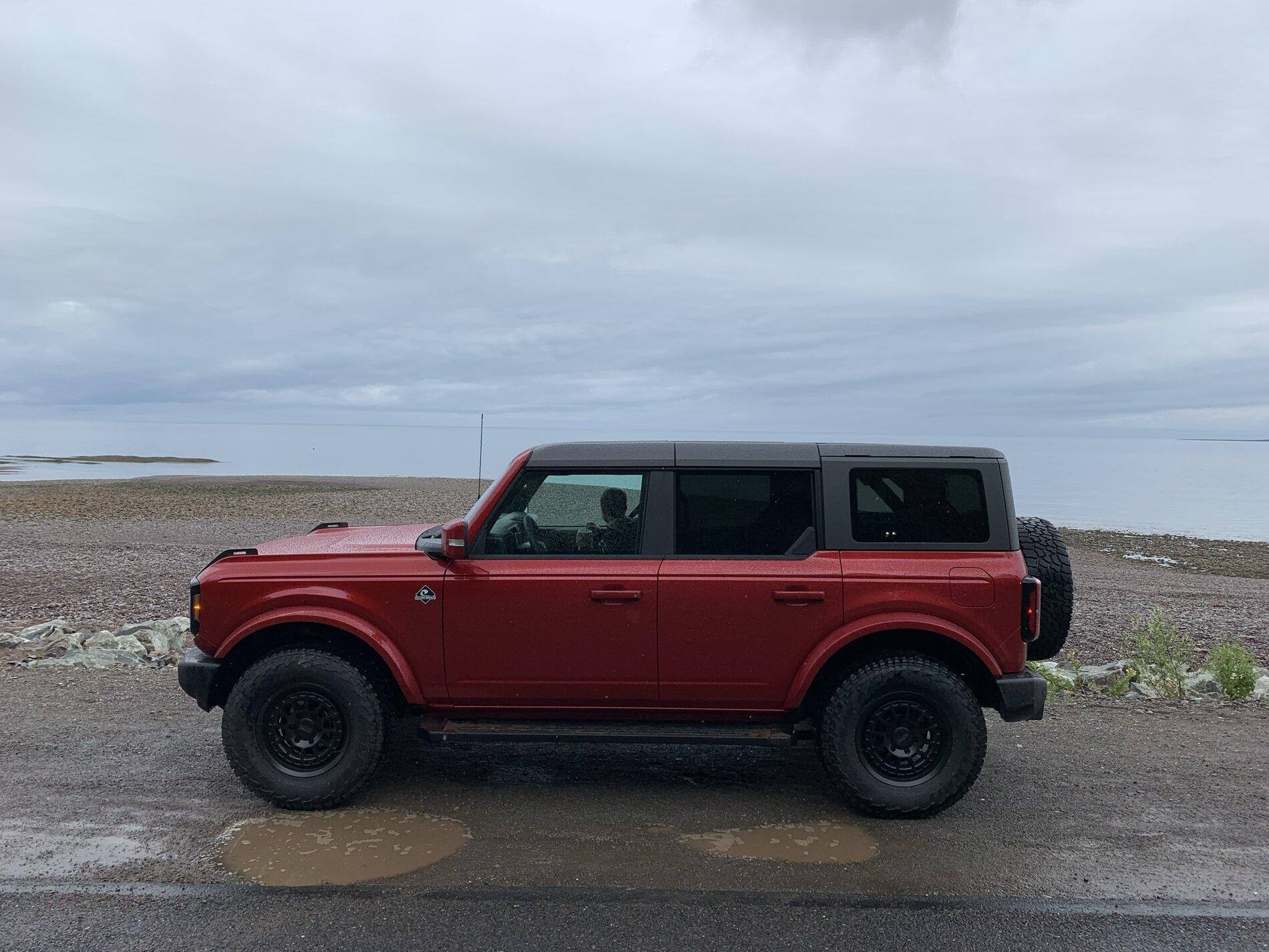 Ford Bronco RAPID RED Bronco Club AF538932-9E75-4A77-978D-4FD0389EB204