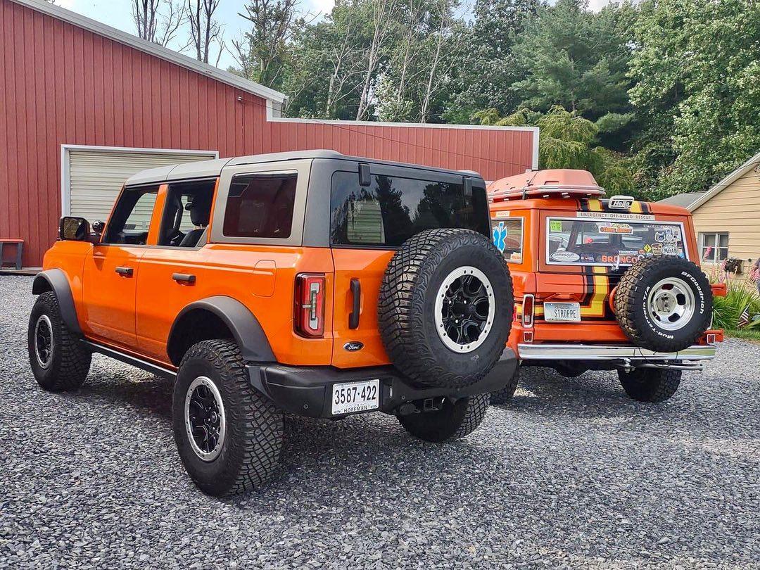 Ford Bronco Epic Orange Pearl repainted 2021 Bronco - custom paint job Epic Orange Pearl 2021 Bronco repainted custom paint job 1