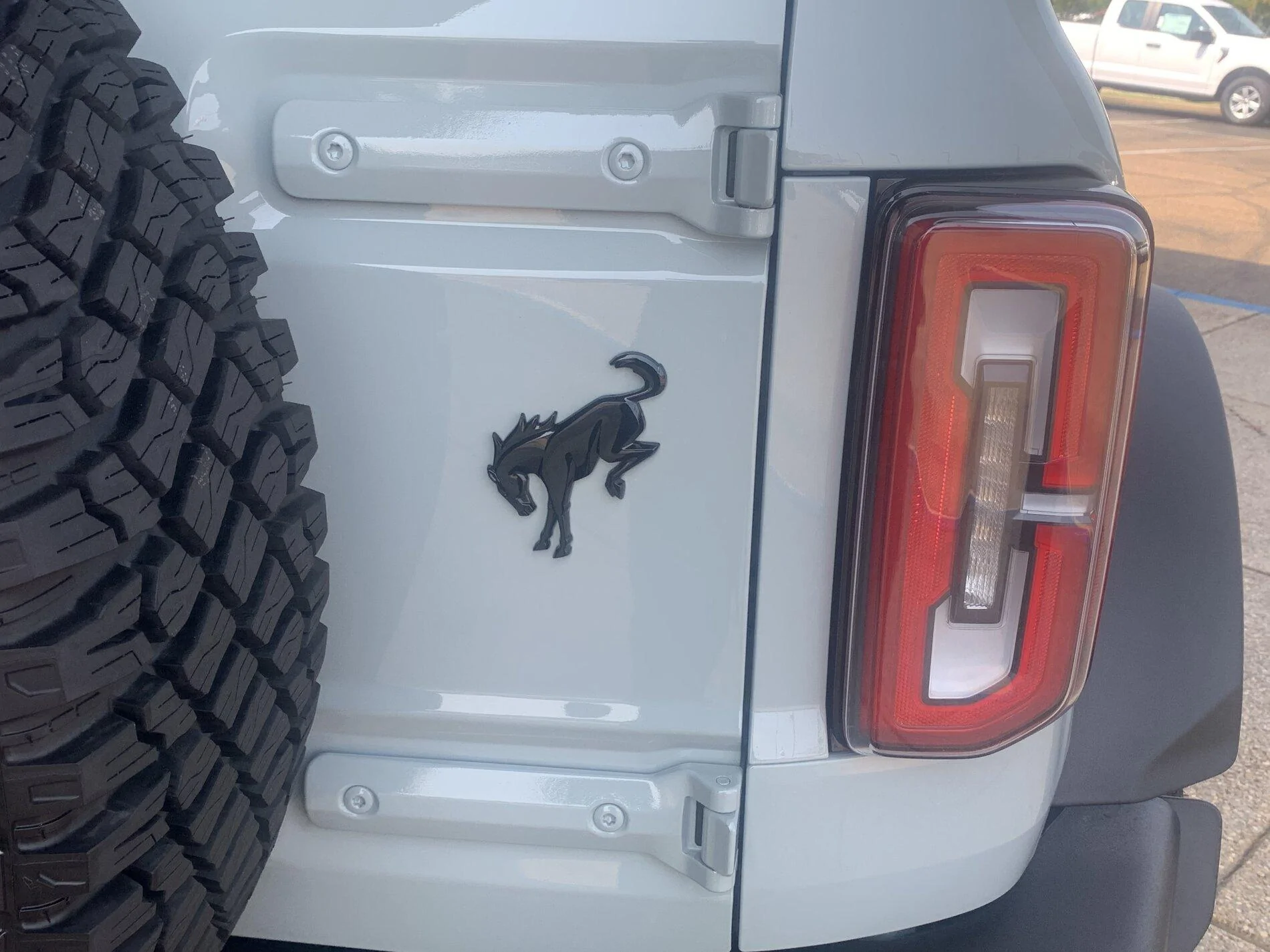 Ford Bronco Side By Side View vs Bronco Sport DAF7A4DC-5389-459F-9EE3-0196E5D00593