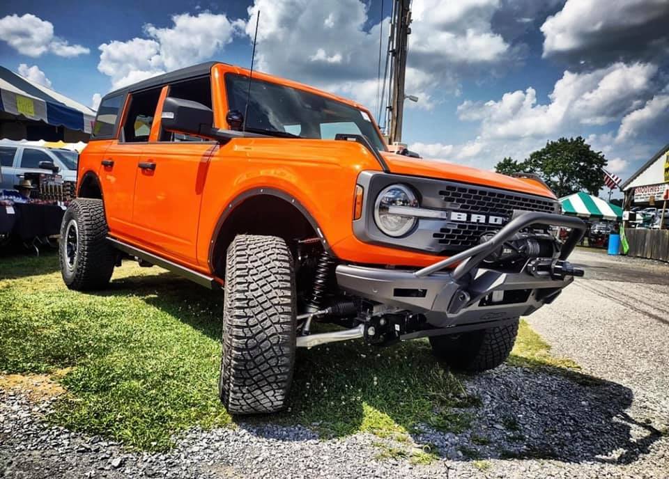 Ford Bronco Epic Orange Pearl repainted 2021 Bronco - custom paint job epic-orange-pearl-repainted-2021-bronco-3-