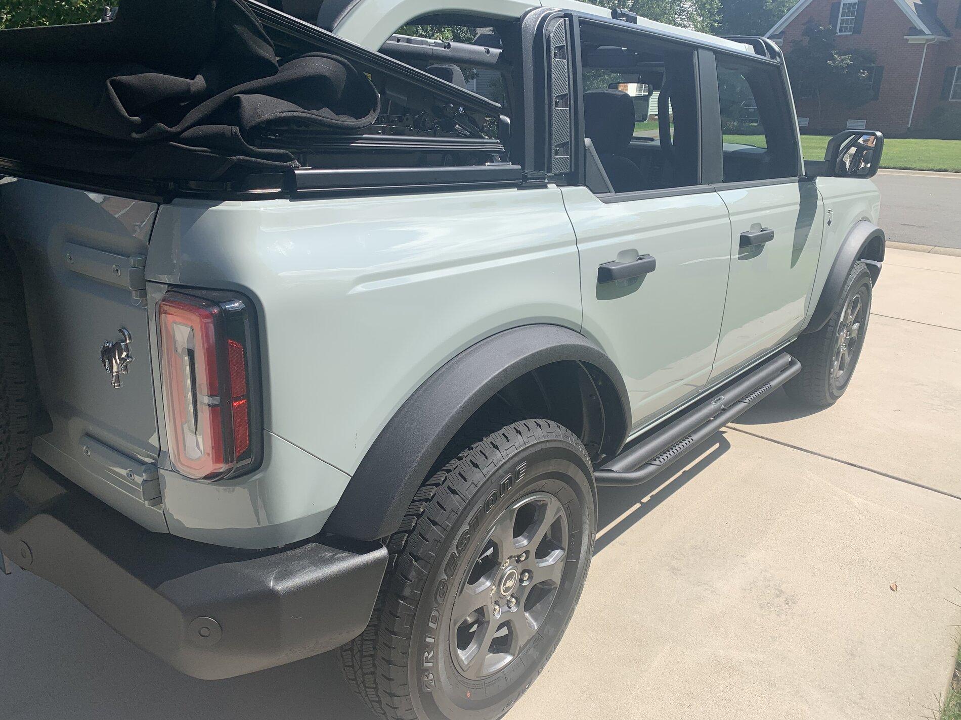 Ford Bronco CACTUS GRAY Bronco Club D06BD2A2-2FD8-460F-A3AC-DCA1A90B68C3
