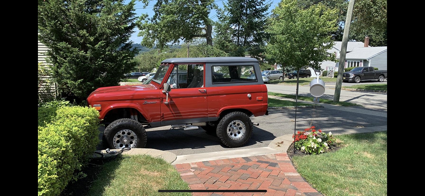 Ford Bronco Photoshoot: Same Heart 50 Years Apart. The Soul of the Bronco Lives On ACB2B6F9-4217-4922-ADC6-9FED93FD53F4