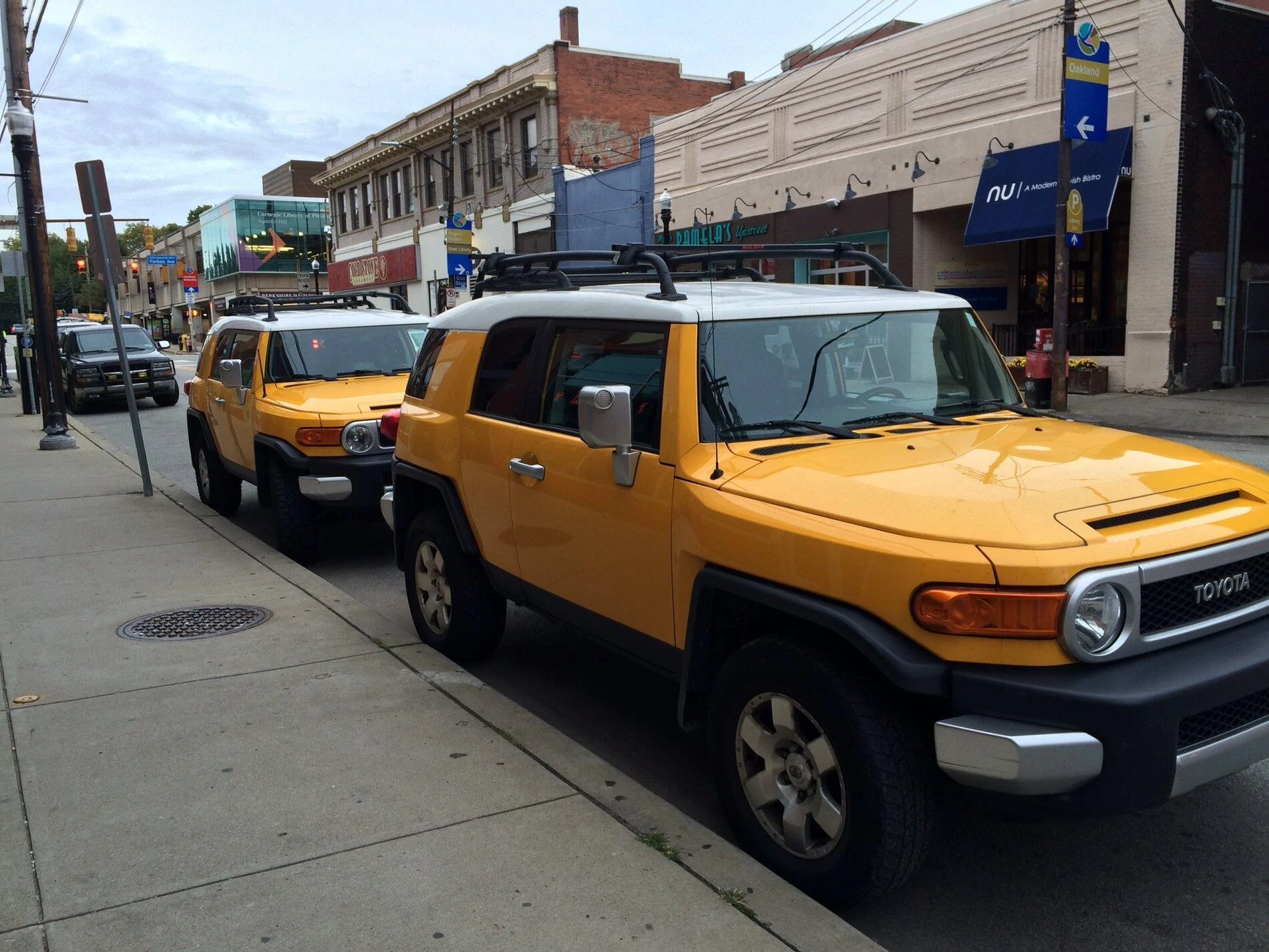 Ford Bronco Cyber Orange vs School Bus side-by-side 81E84F1D-09C5-462F-B911-4B96F19F13F7