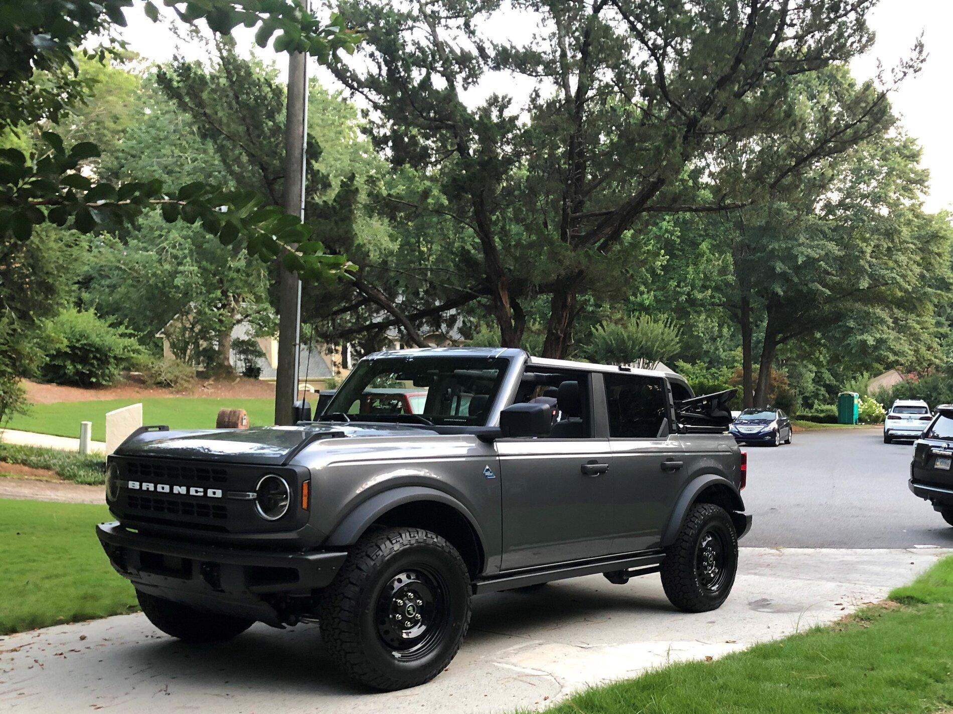 Ford Bronco CARBONIZED GRAY Bronco Club 20210808 Bronco (2)