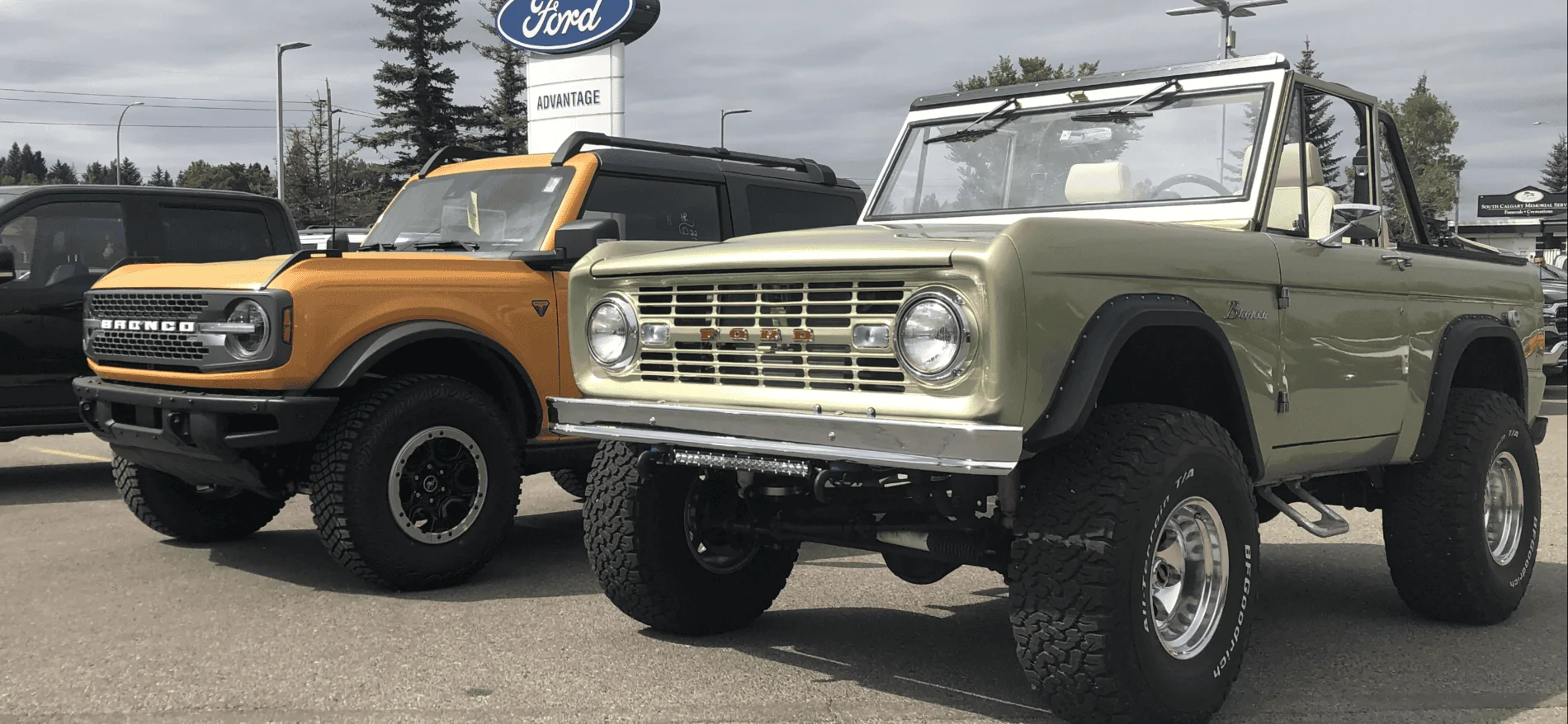 Ford Bronco Two Broncos on 35s 4083C856-7E23-412A-8770-003BF27B2A74