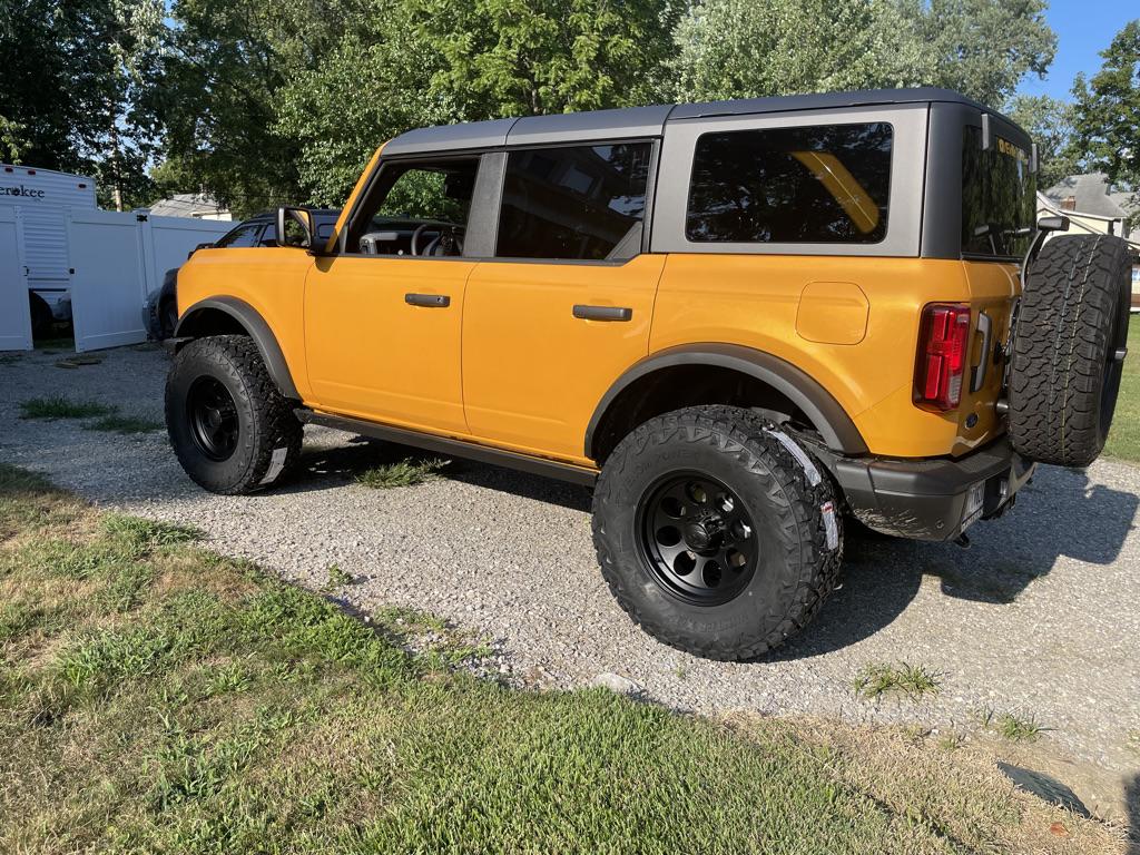 Ford Bronco DIY Install of 4WP Level Lift Kit on Black Diamond 2021 Bronco DC356C73-2C09-4DE7-8851-A276BEE9BDDB_1_105_c