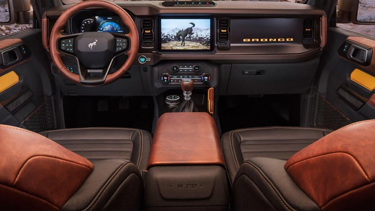 Ford Bronco Any new interior options for 2022? 2021-ford-bronco-2-door-4-door-a