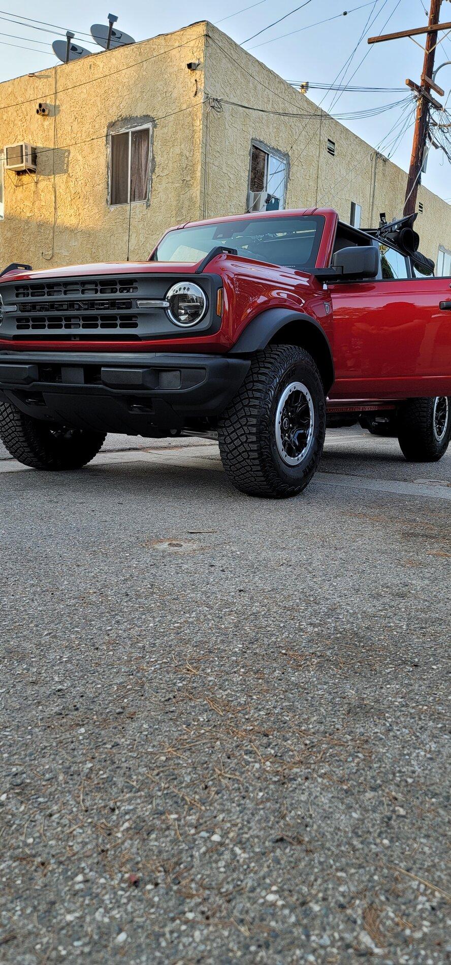 Ford Bronco Sasquatch wheels and tires 20210812_184933