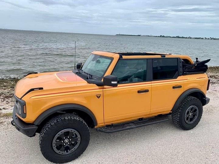 Ford Bronco Cyber Orange 2021 Bronco with Ford Retro Hood Graphics Decal & Side Stripes 2021 Bronco retro classic decals stripes graphics cyber orange 4
