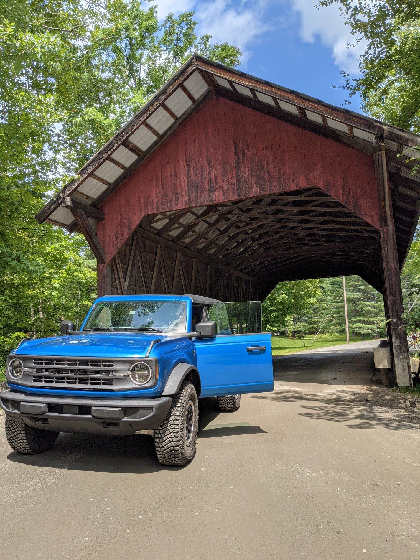 Ford Bronco VELOCITY BLUE Bronco Club PXL_20210811_171507476