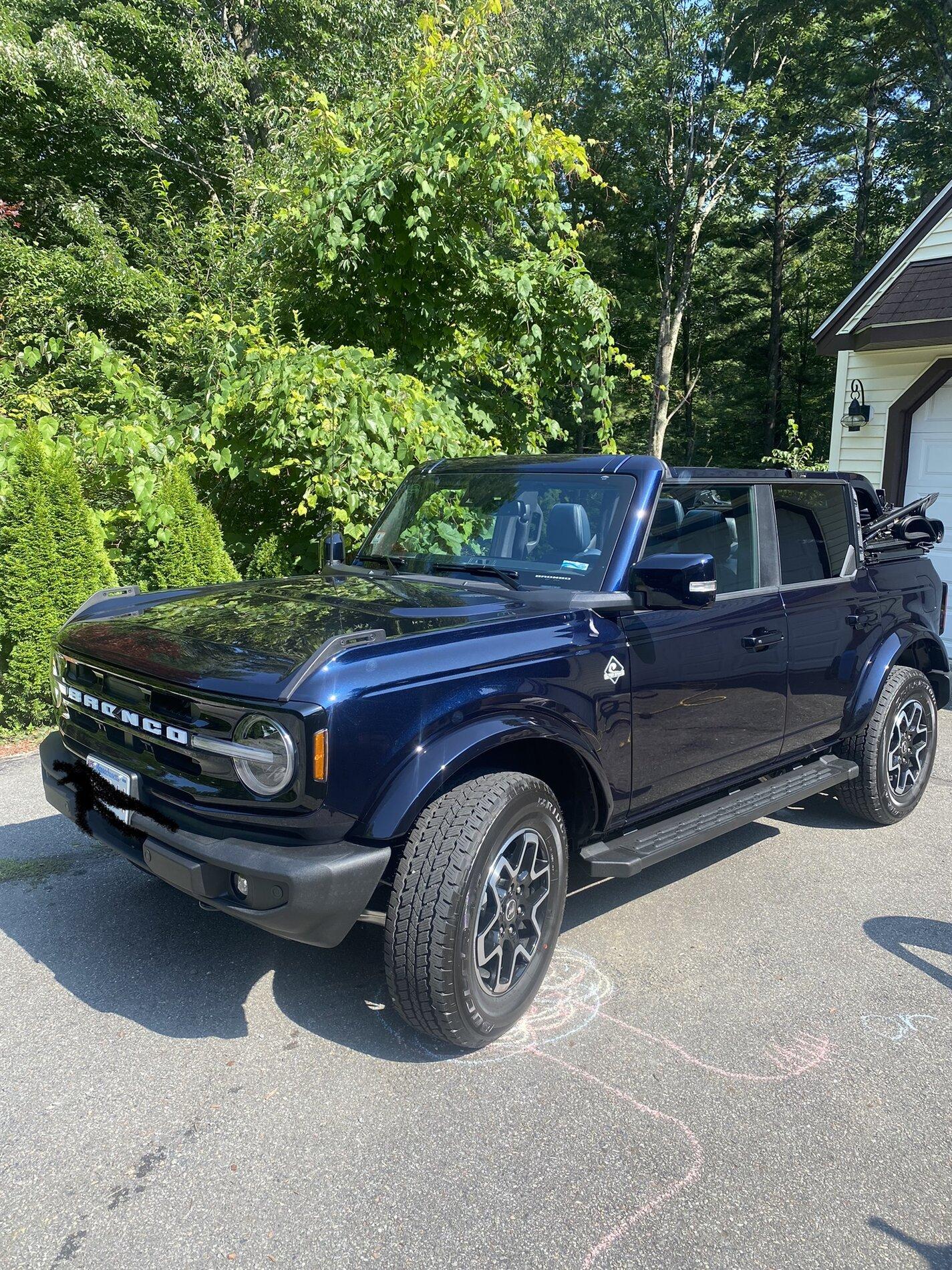 Ford Bronco 21 bronco outerbanks advanced 572D7AC3-D9E4-4736-9A34-430BCDF63222