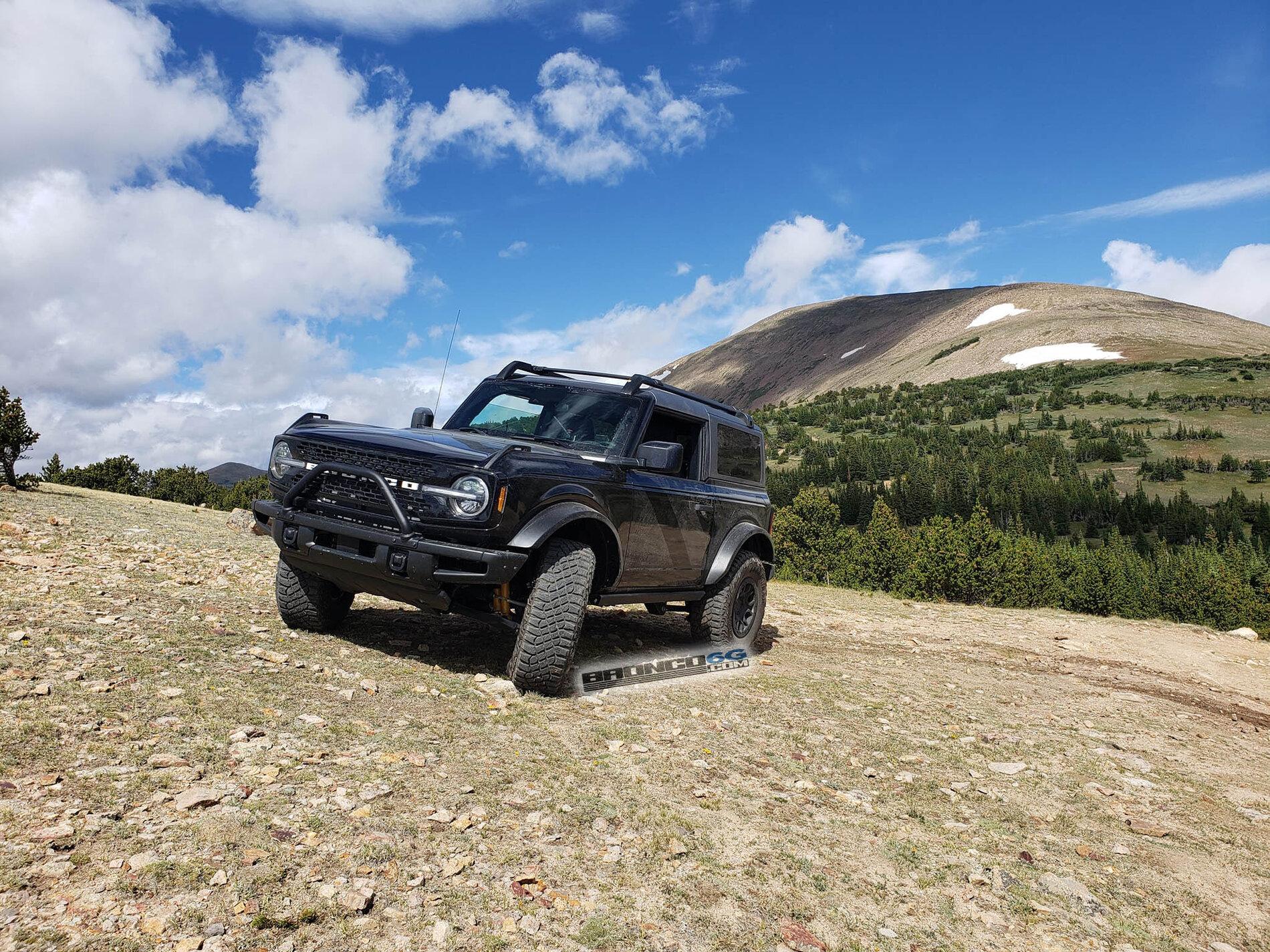 2021 Bronco 2.3L Badlands Shadow Black 1.jpg