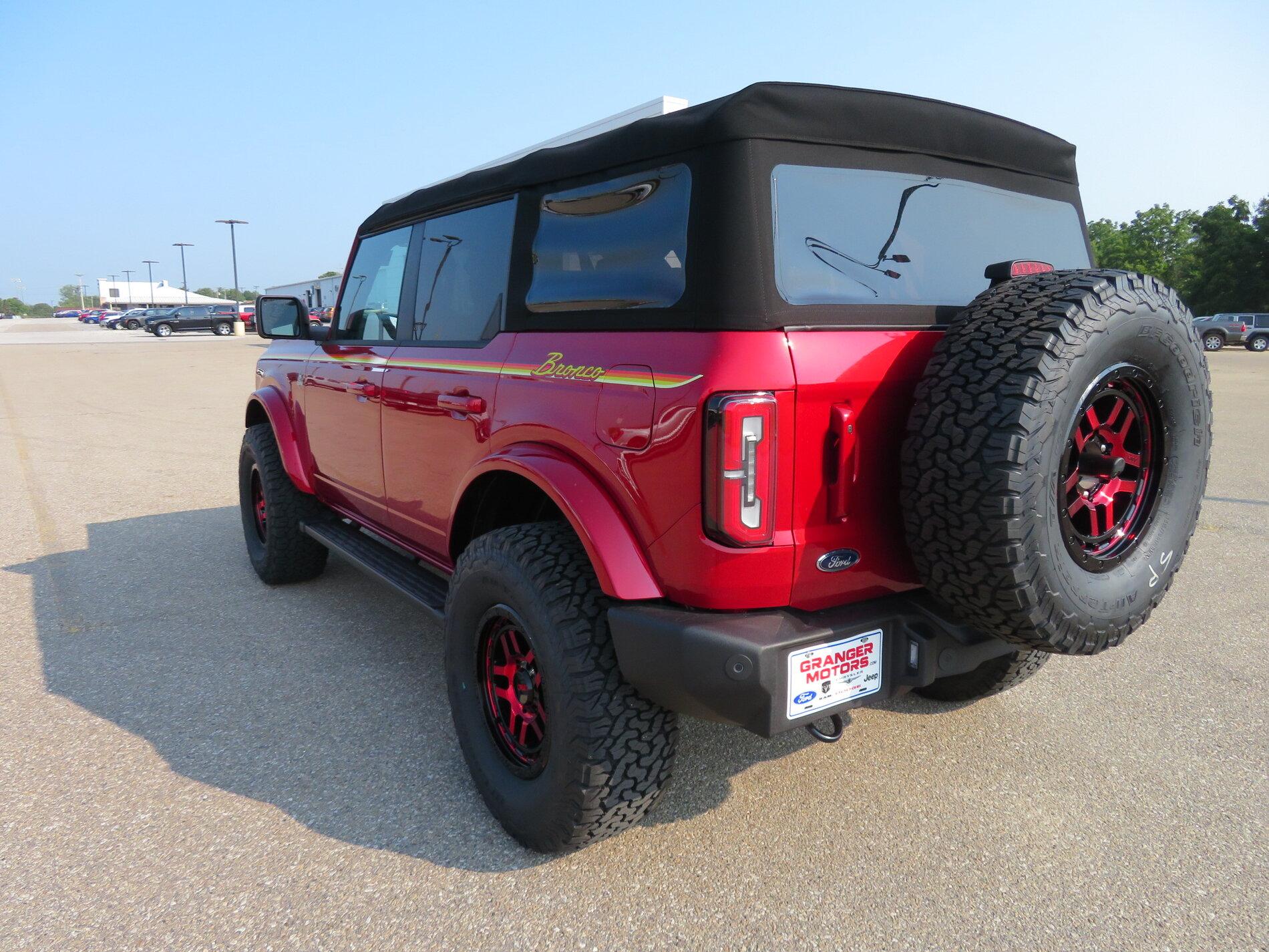 Ford Bronco Our Rapid Red Outer Banks w/ KMC Recons 17x 8.5, BFG 315/70/17, 4WP Level Kit, Ford Retro Graphics Kit F595487B-3692-41CF-A3FC-F4FB811A42BD