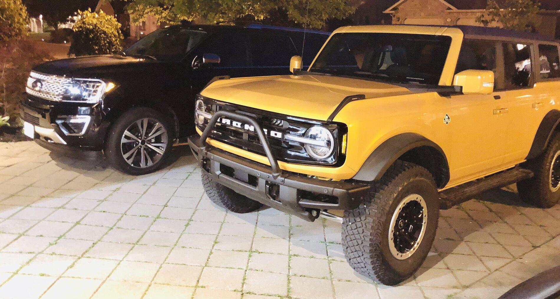 Ford Bronco In the wild 5267E98D-1F1E-43B6-9772-29F6FDA8B499