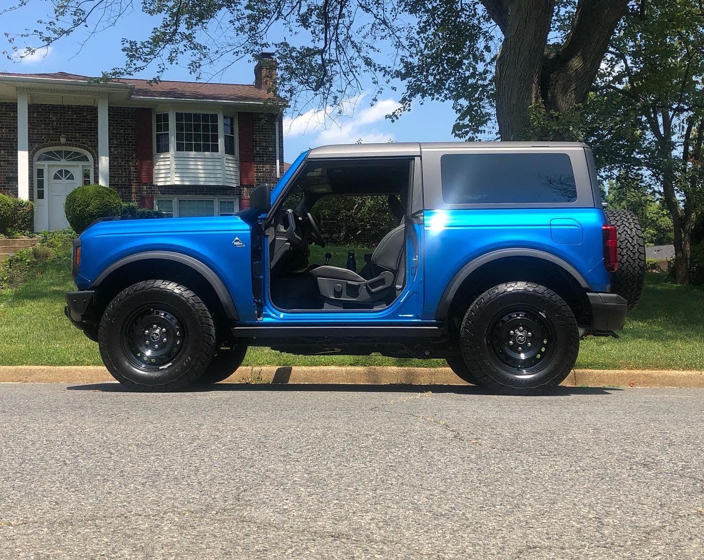 Ford Bronco '21 ManSquatch / SelfSquatch Black Diamond Build Bronco pic 2