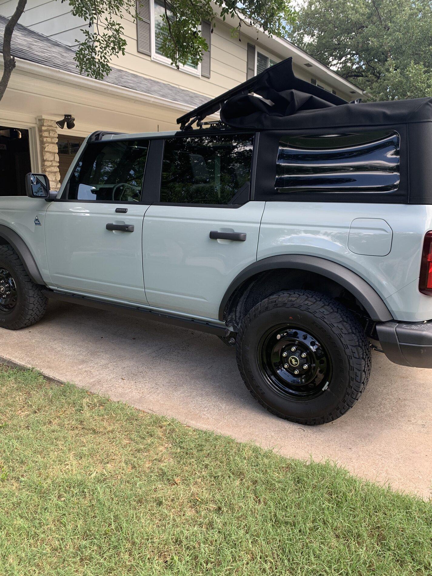 Ford Bronco CACTUS GRAY Bronco Club 2B3E1C1A-5C48-4759-99D4-79C2D2F58AF2