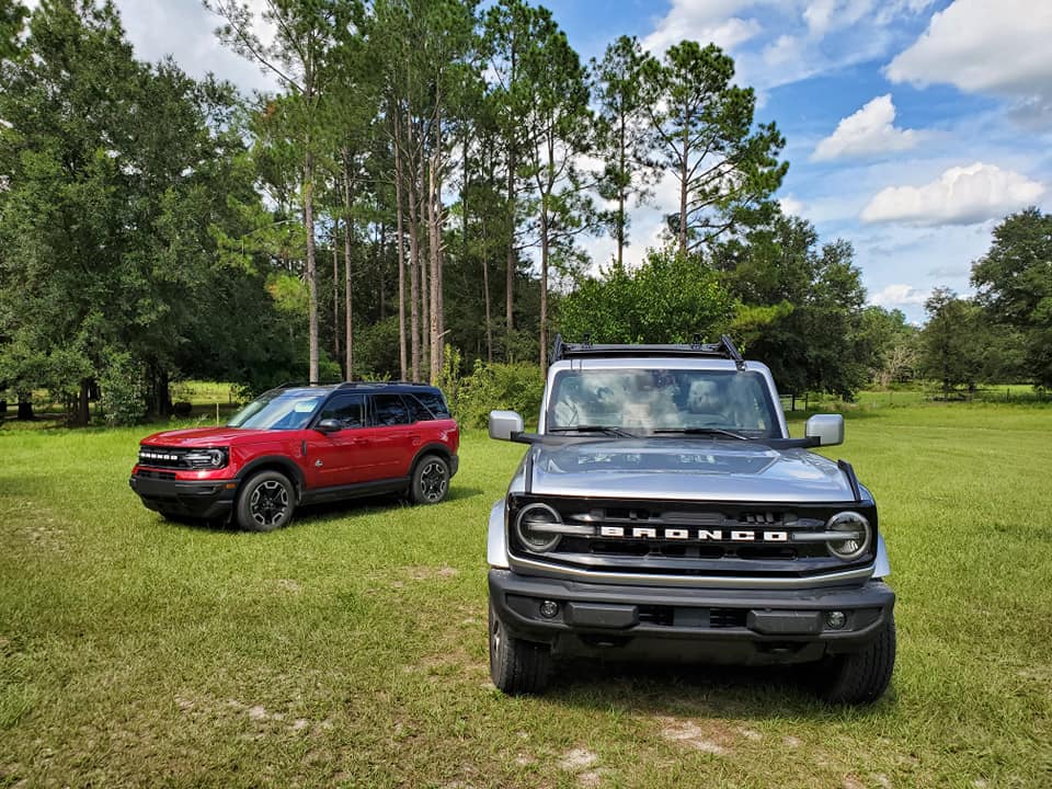 Ford Bronco ICONIC SILVER Bronco Club Abominable and Ruby