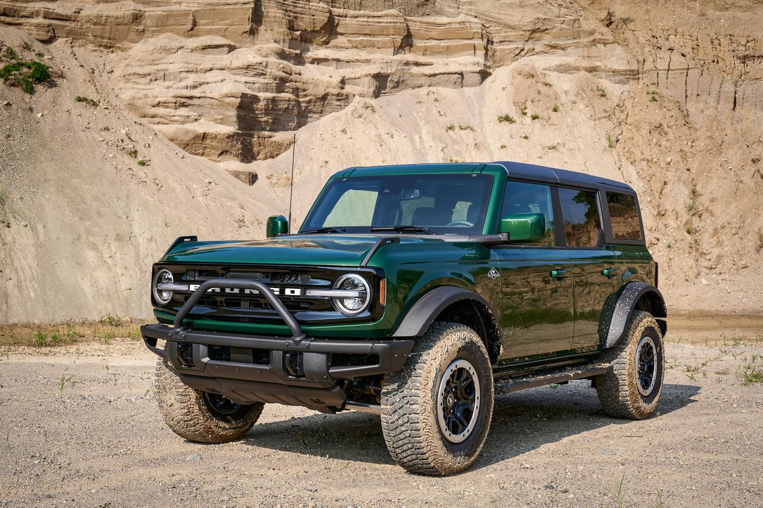 Ford Bronco ERUPTION GREEN Bronco Club bronco_eruption-green_12-