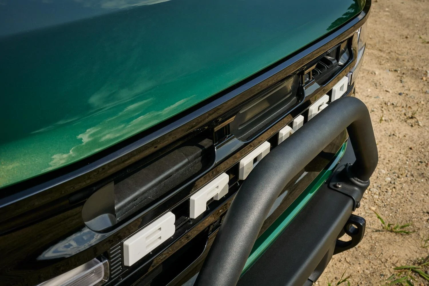 Ford Bronco ERUPTION GREEN Bronco Club bronco_eruption-green_17-jpg