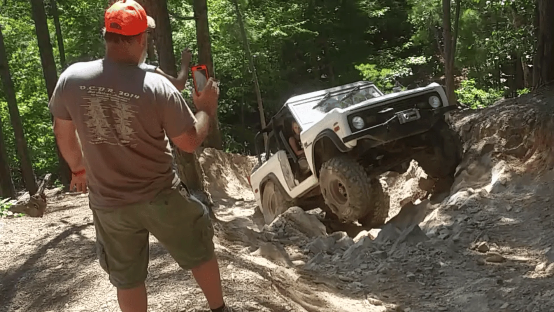 Ford Bronco Need help selecting new tires Screenshot_2016-09-25-00-19-40