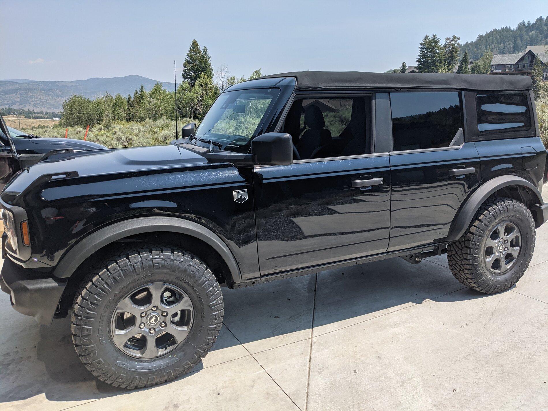 Ford Bronco SHADOW BLACK Bronco Club PXL_20210804_192305711