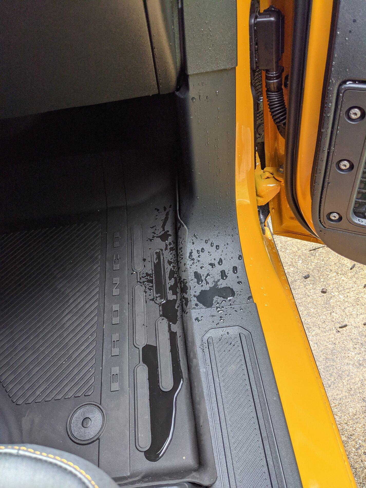Ford Bronco First MIC top leak PXL_20210820_171451301
