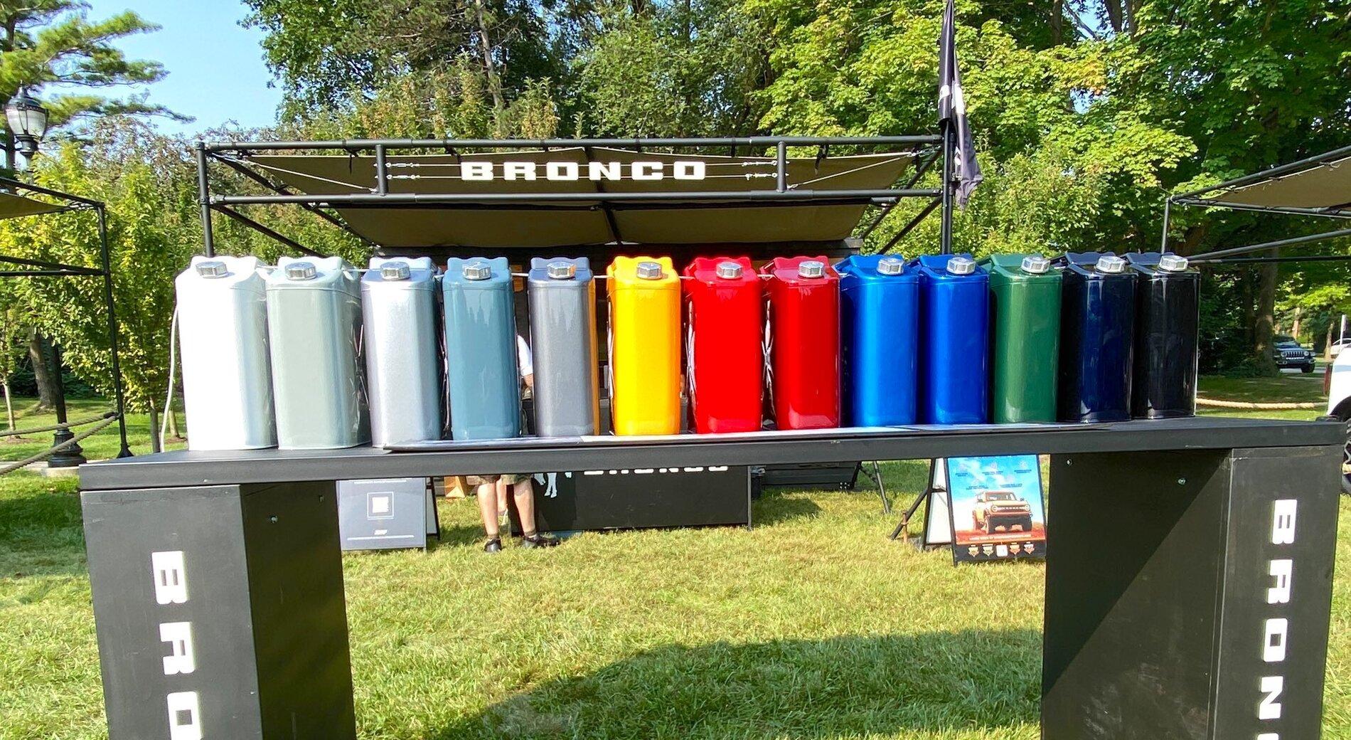 2022 Bronco colors lineup cans.jpeg