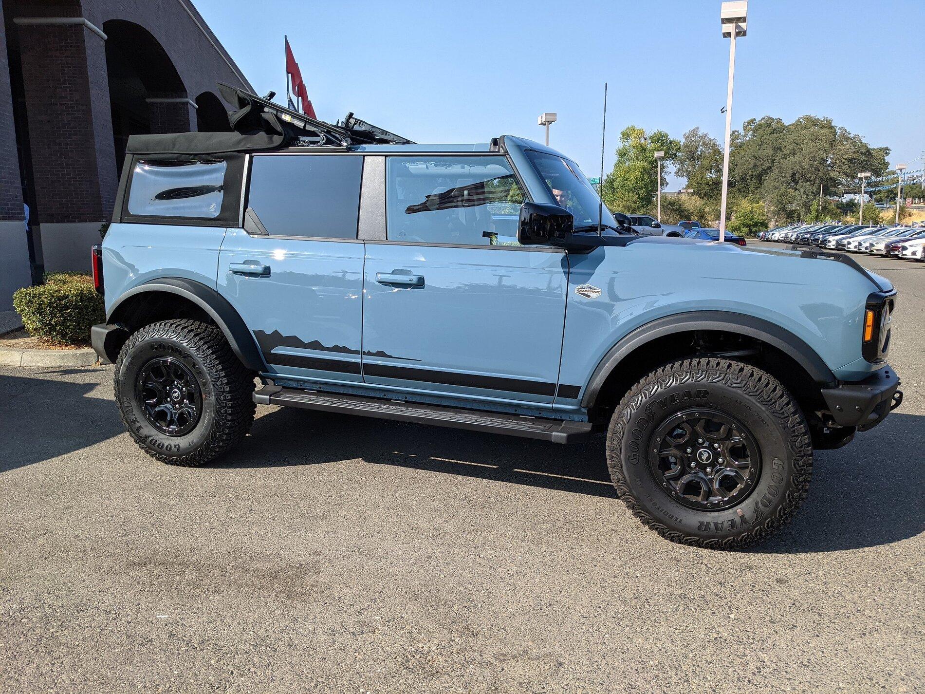 Ford Bronco Wildtrak soft top mannequin PXL_20210821_234248324