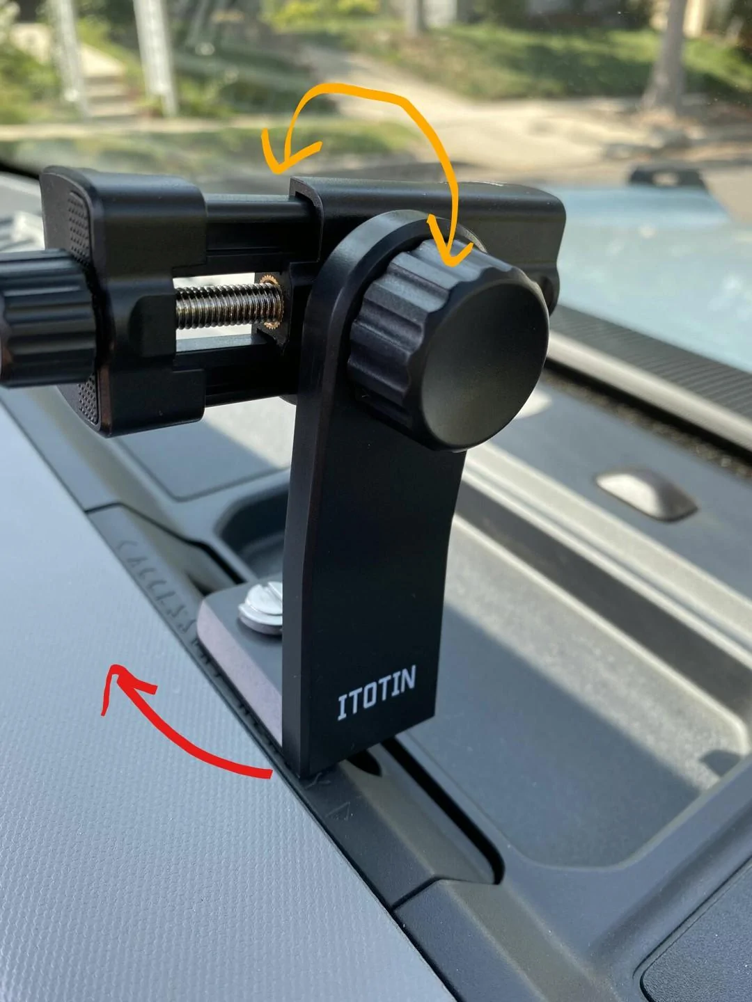 Ford Bronco Under $10 iPhone tripod for Accessory Mount InkedAB4CDF80-9ADA-43DB-B82F-1B038EABA3FF_LI_Moment