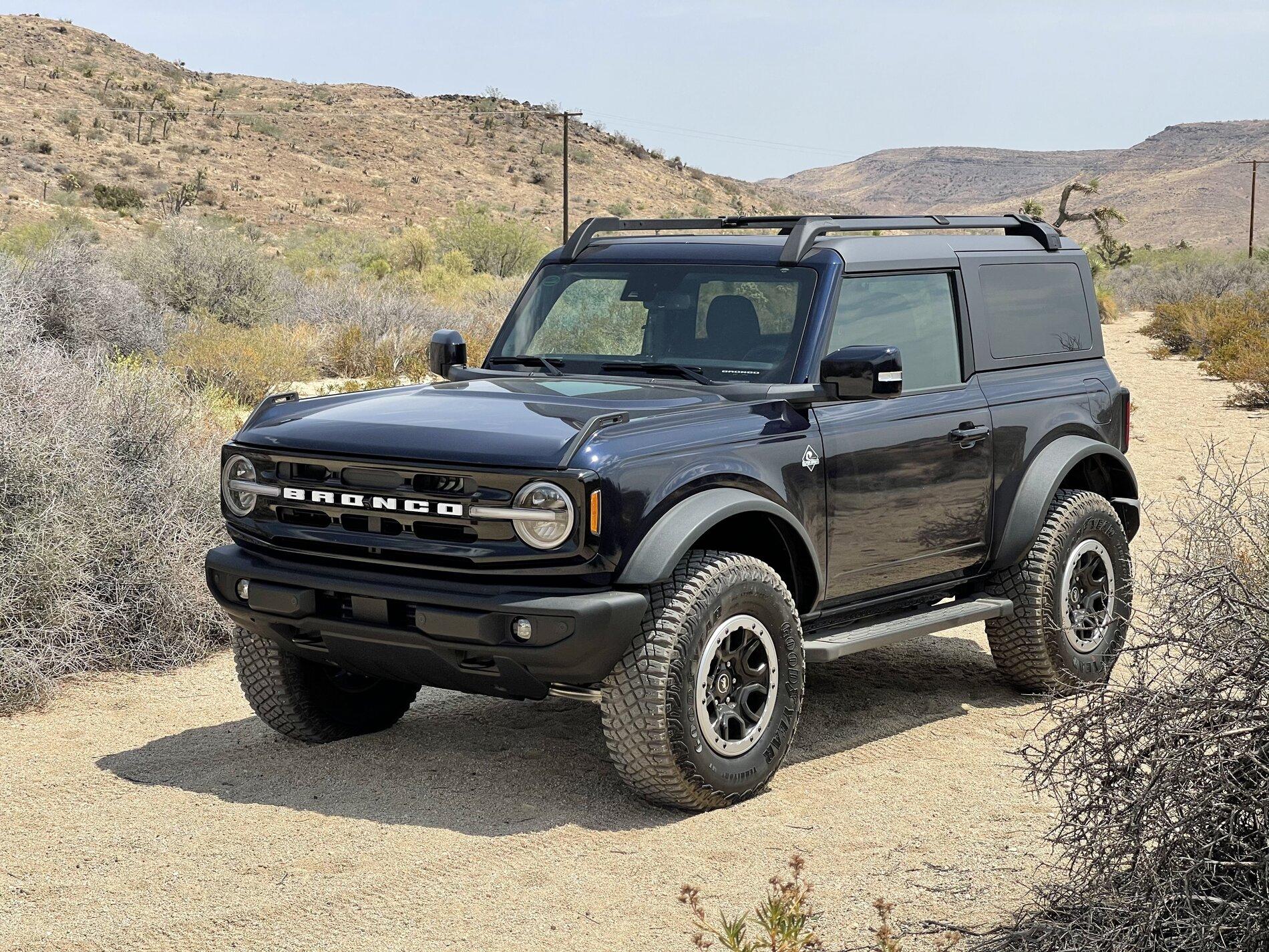 Ford Bronco ANTIMATTER BLUE Bronco Club BC4EFA81-A6AF-4086-B43B-C9D5AACF364B
