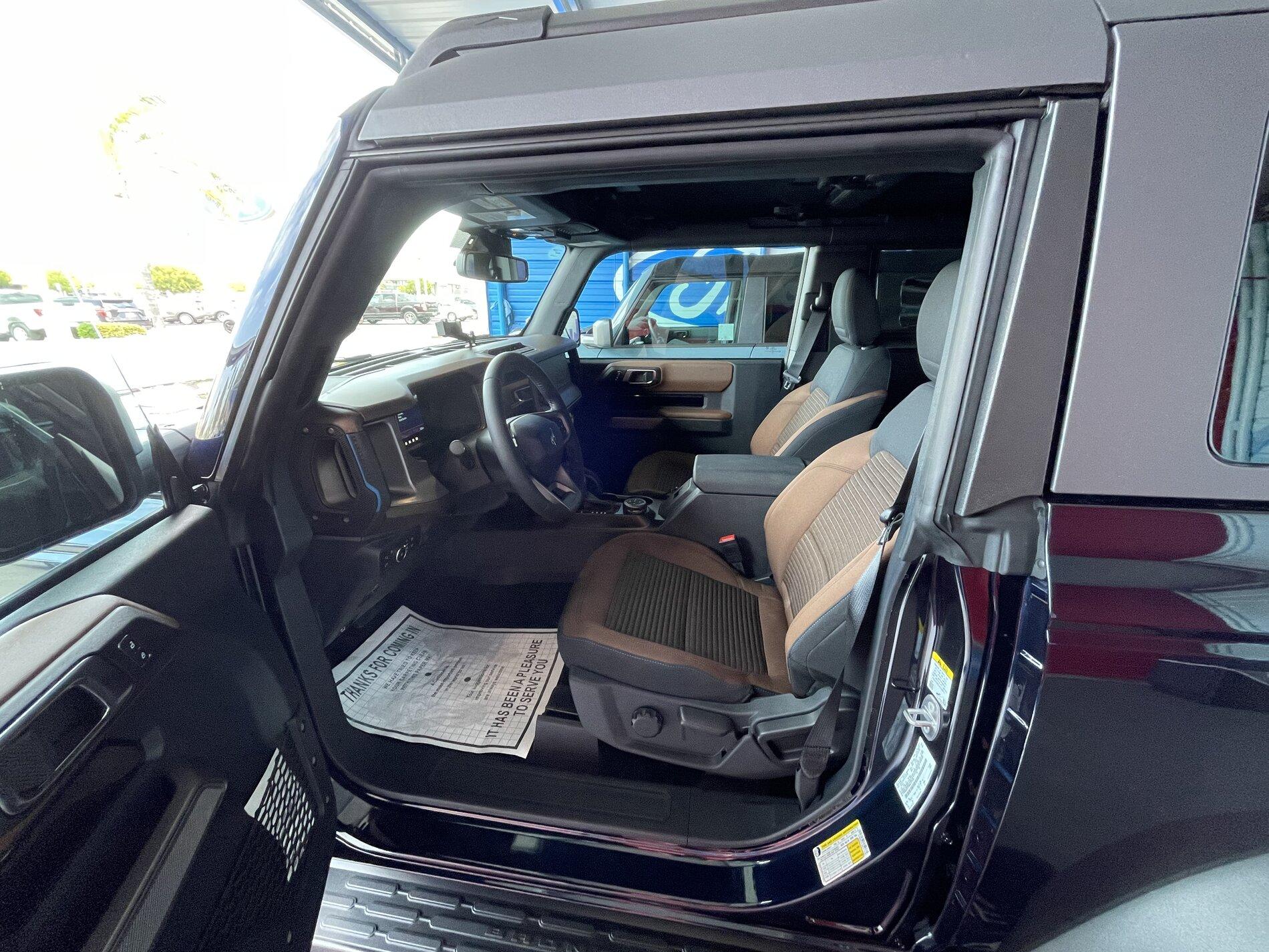 Ford Bronco ANTIMATTER BLUE Bronco Club AA19C287-327B-4E8E-946F-8CE37DC01D7E