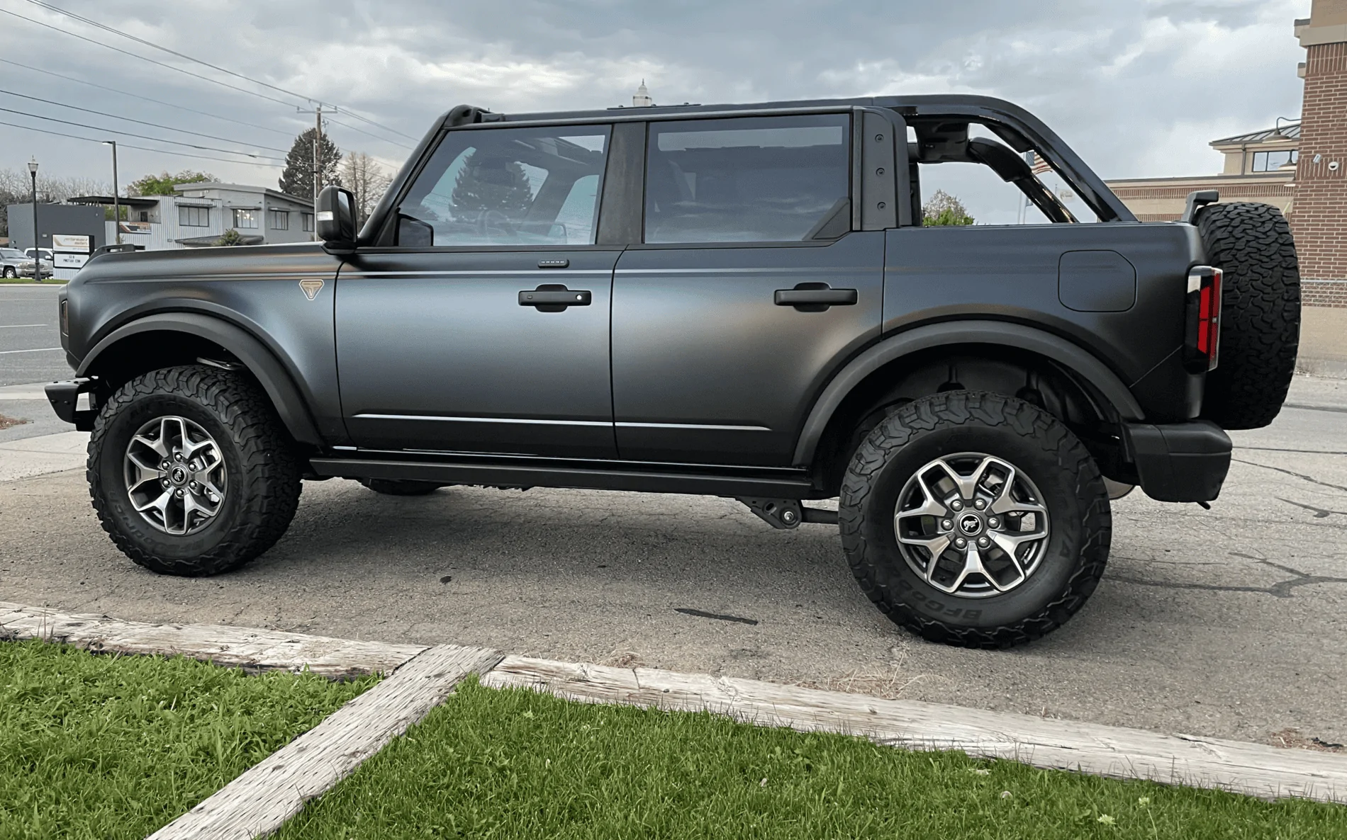 Ford Bronco Xpel Stealth PPF wrapped Antimatter Blue Bronco screen-shot-2021-08-23-at-10-51-14-pm-png
