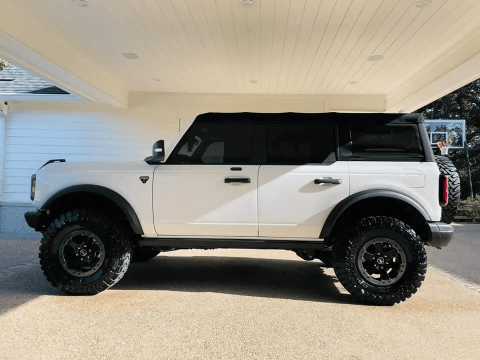 Ford Bronco Manual Badlands SelfSquatch 1629914918852