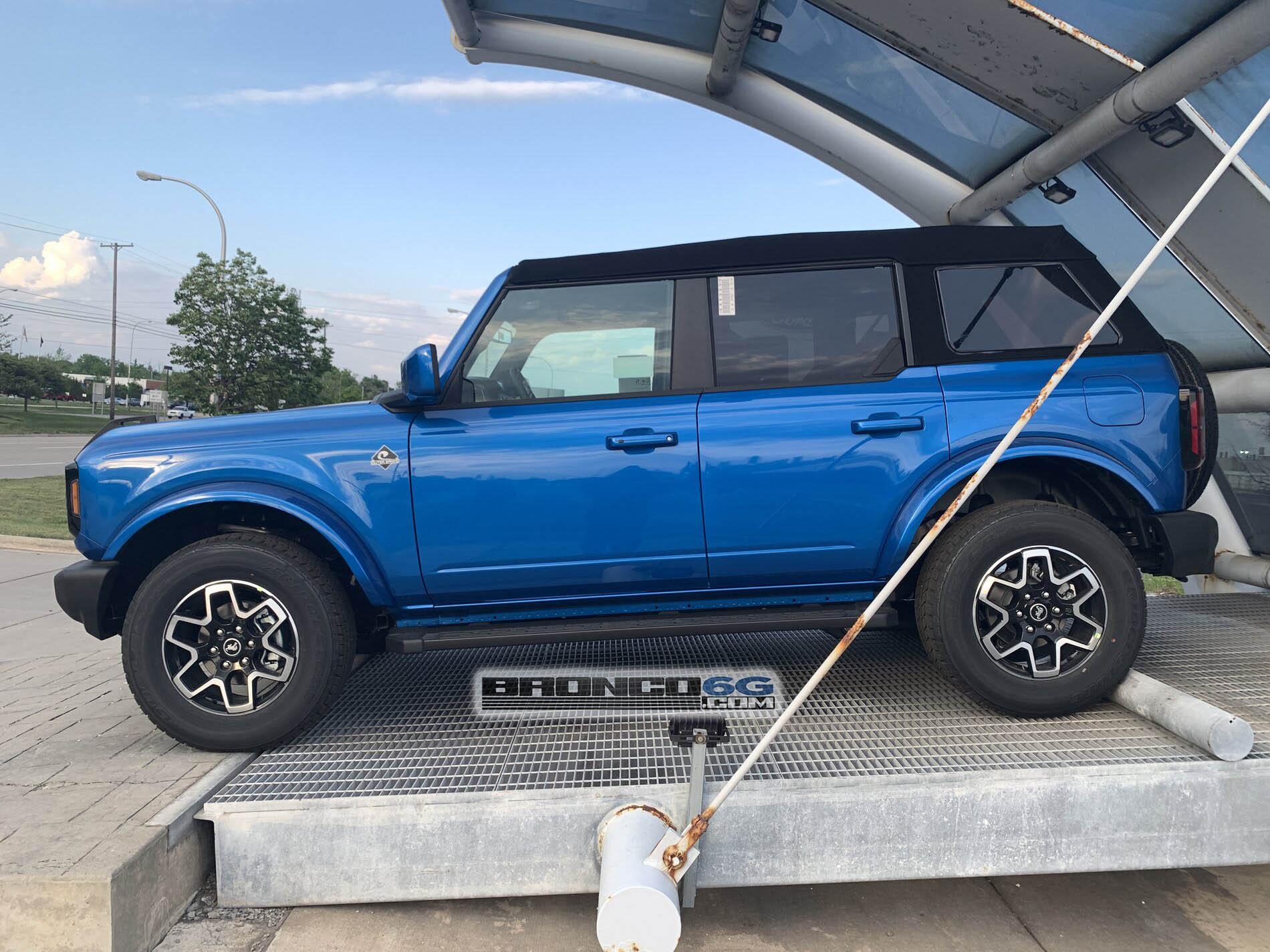 Ford Bronco Opinions on tops 2021 Bronco Velocity Blue