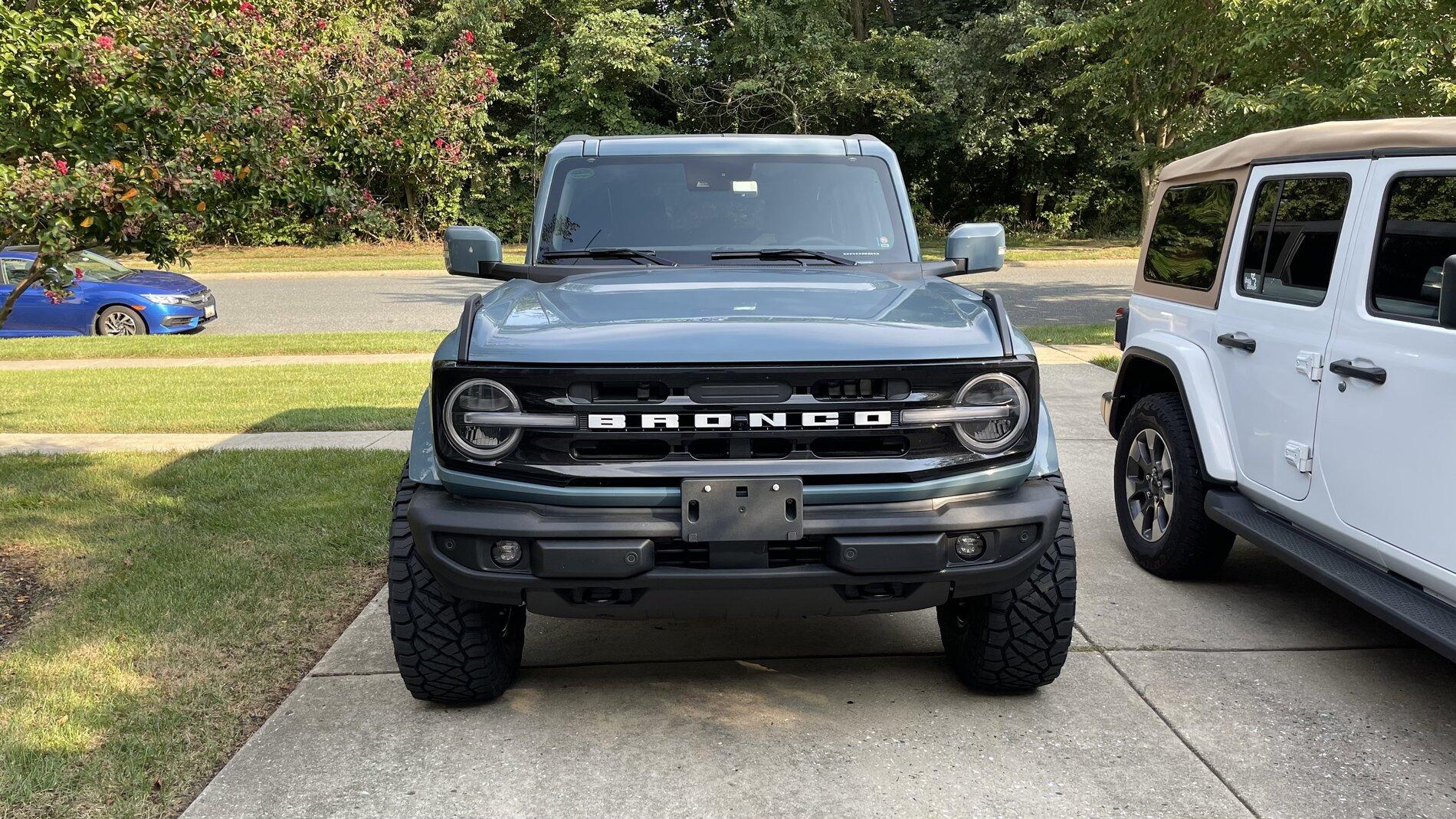 Ford Bronco AREA 51 Bronco Club 581B5727-6C7D-47D7-865E-CCD70FC42705