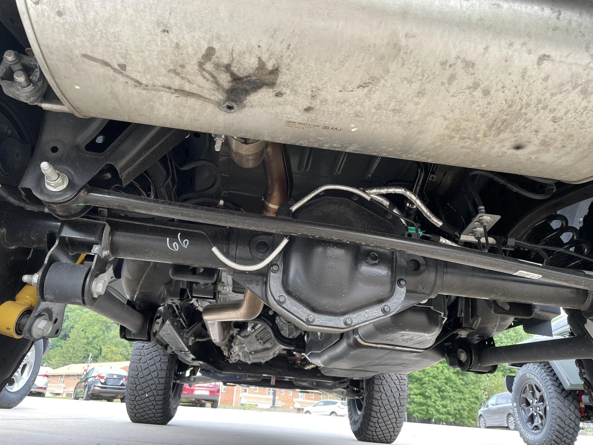 Ford Bronco Do skid plates come with base Sasquatch? Photo Aug 21, 6 25 24 PM