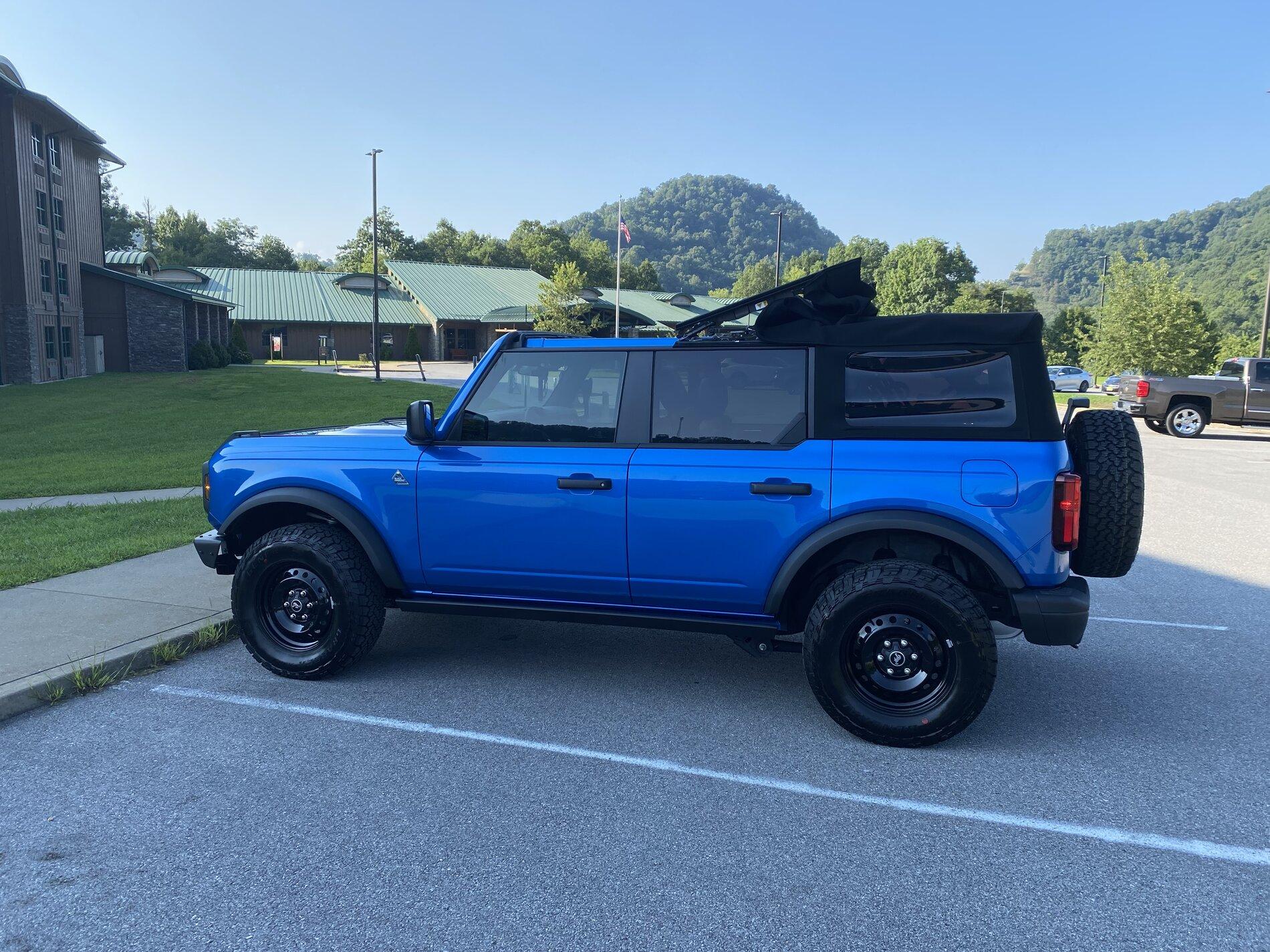 Ford Bronco Ultimate Black Diamond Non-Sasquatch pics thread CCC08E00-DA57-4AE7-8396-583A50DB4BC1