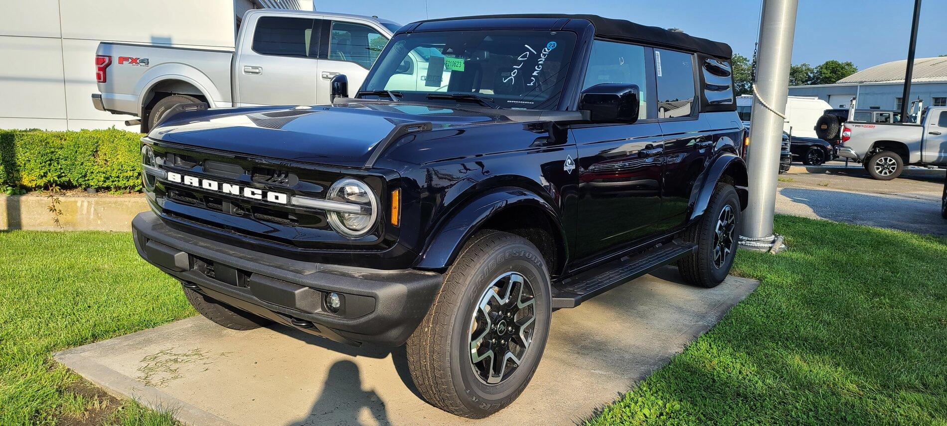 Ford Bronco SHADOW BLACK Bronco Club 20210824_172952