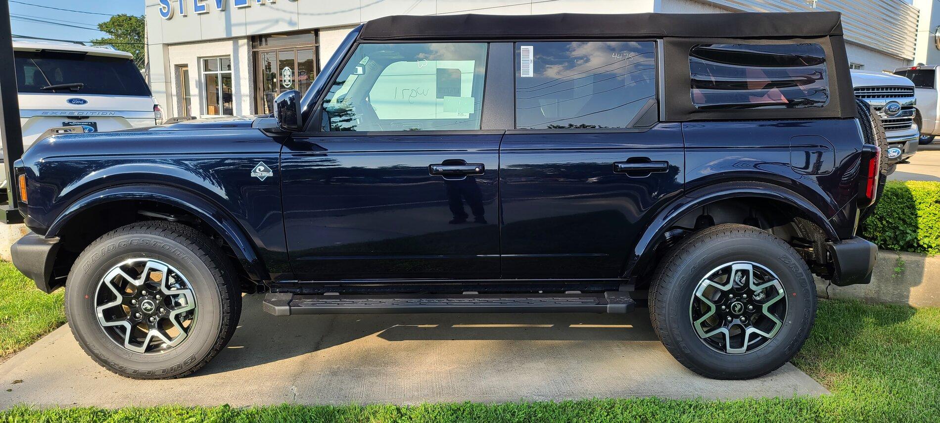 Ford Bronco SHADOW BLACK Bronco Club 20210824_172936