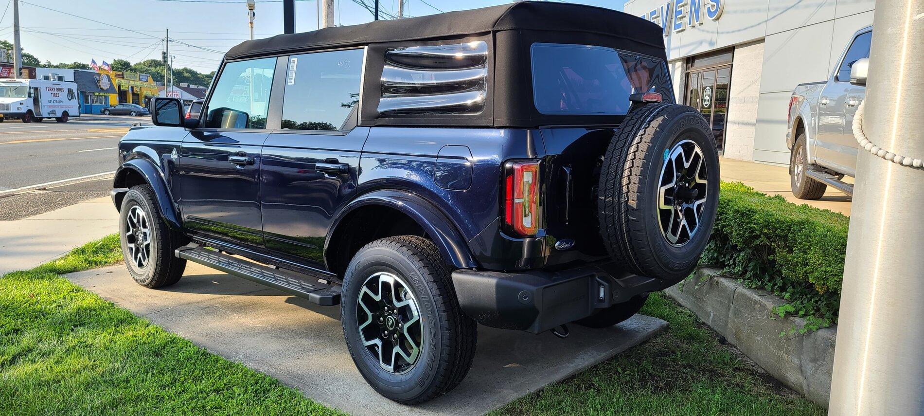 Ford Bronco SHADOW BLACK Bronco Club 20210824_172920